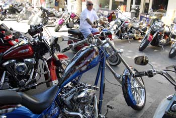 Poker Run 2008 photo - Duval Street, Key West